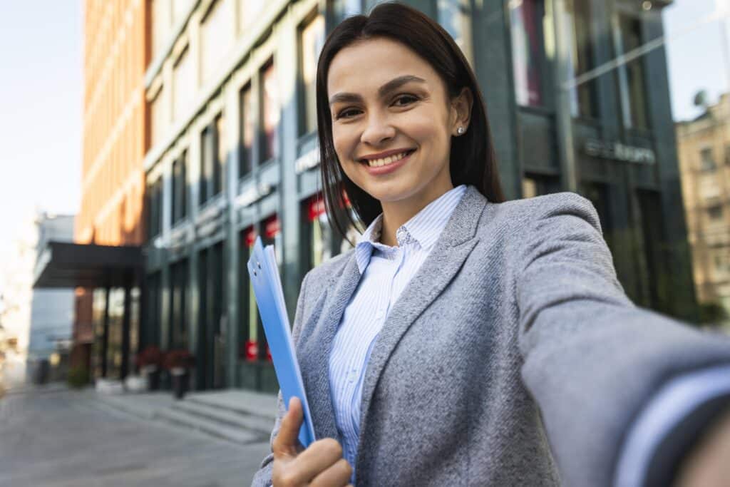 Primeiro Emprego: O Que as Empresas Esperam de Jovens